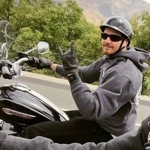 Meet your Posher, Derek